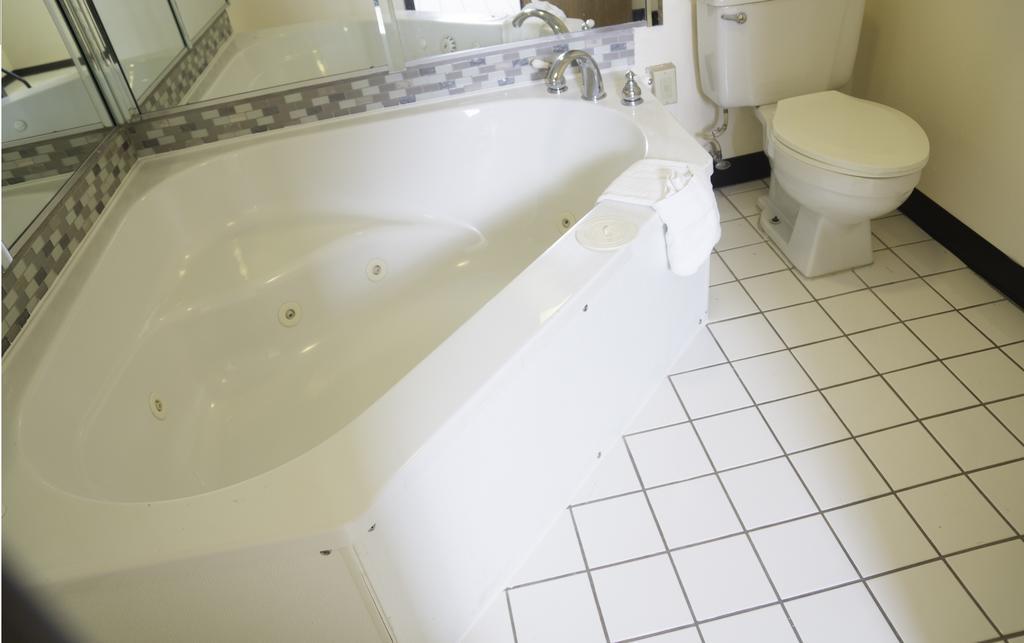 Americas Best Value Inn St. Louis / South Mehlville Bagian luar foto